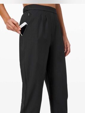 Lululemon On the Fly Pant Pleated Tapered Ankle High Rise Black Size 4